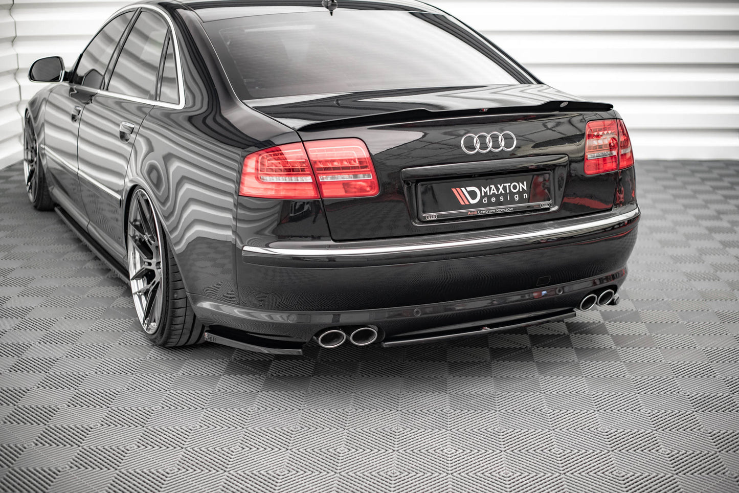 Bagerste splitter til Audi S8 D3