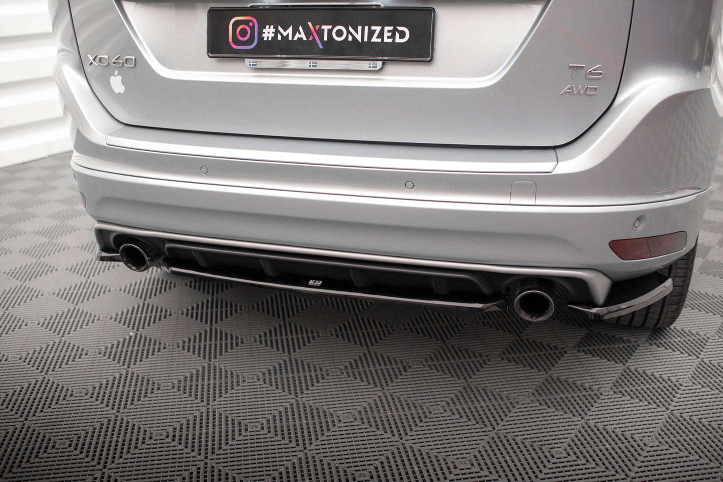 Bagerste splitter til Volvo XC60 R-Design Mk1 Facelift