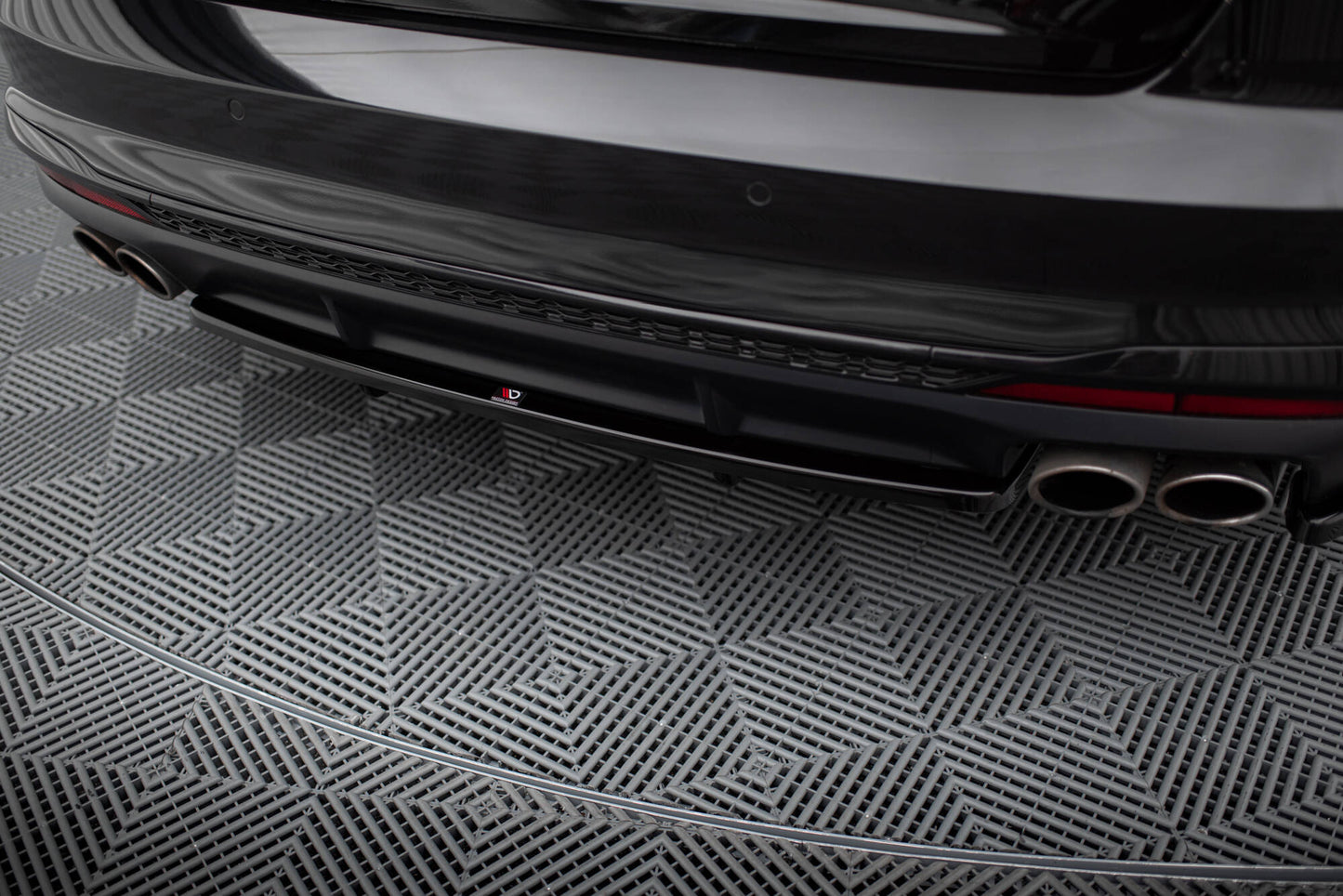 Bagerste splitter (med vertikale bars) Audi S4 B9 Facelift