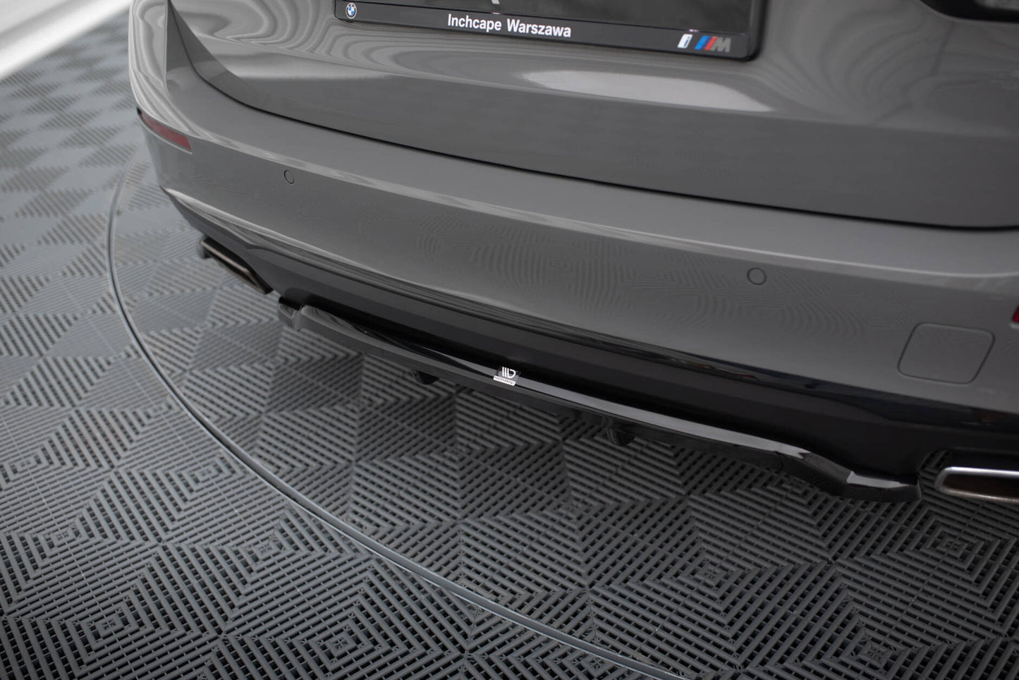 Bagerste splitter (med vertikale bars) BMW 5 G30 / G31 Facelift