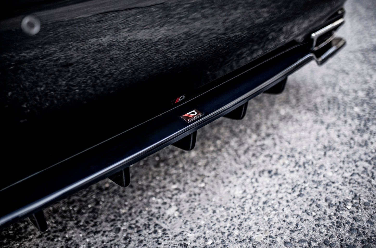 Bagerste splitter (med vertikale bars) Leuxs LS Mk4 Facelift