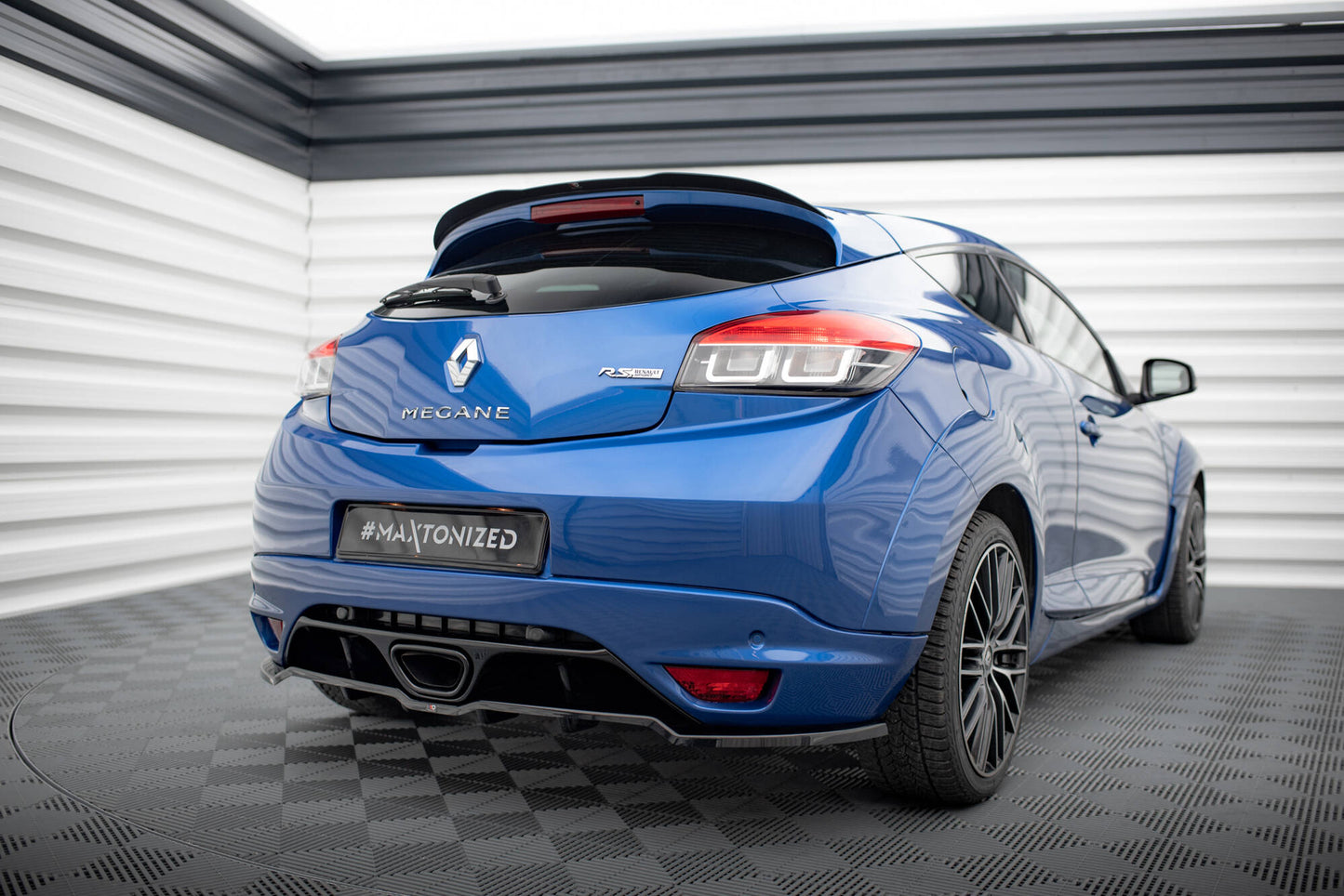 Bagerste splitter (med vertikale bars) Renault Megane RS Mk3