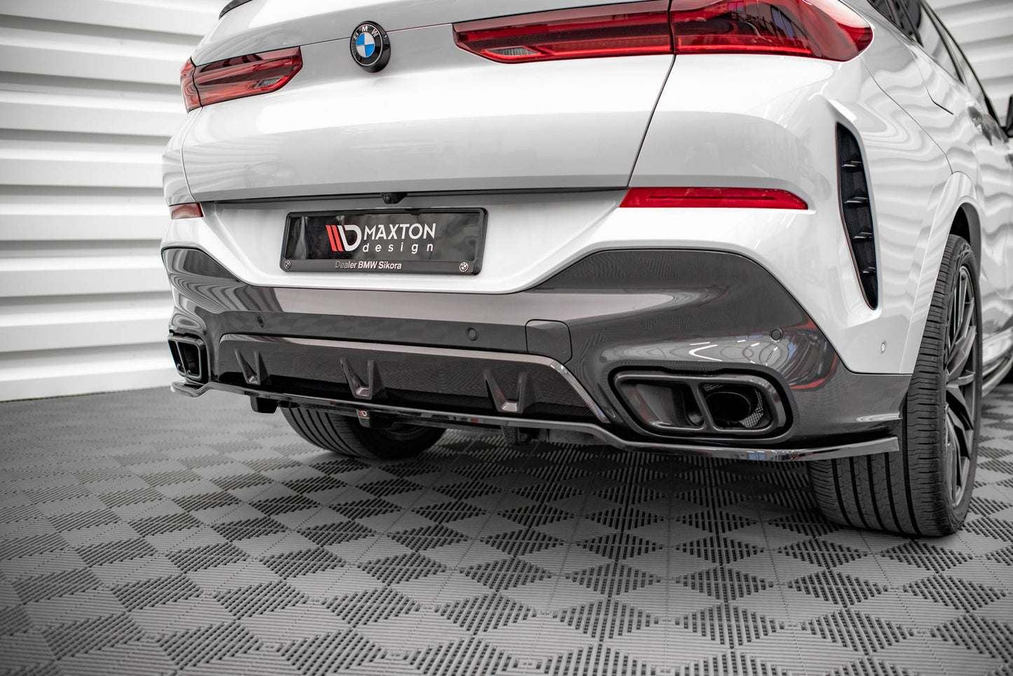 Bagerste splitter (med vertikale bars) V.1 BMW X6 M-Pack G06