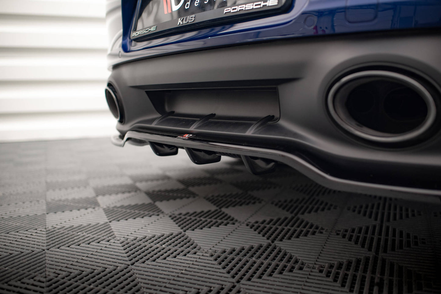 Bagerste splitter (med vertikale bars) V.1 Porsche 911 Carrera Aero / Carrera GTS 992