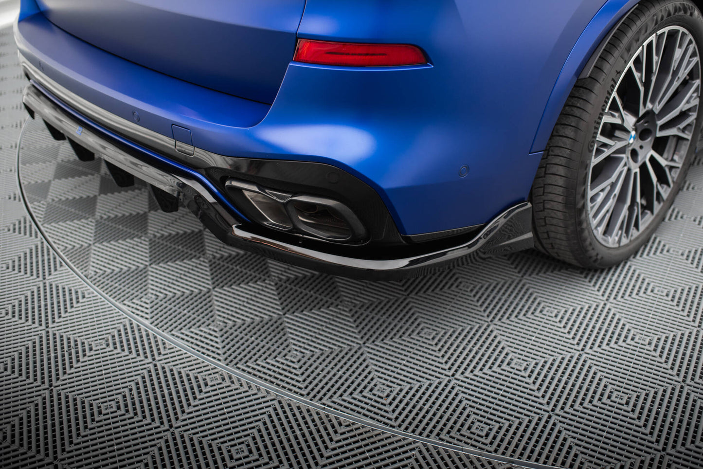 Bagerste splitter (med vertikale bars) V.2 BMW X5 M-Pack G05 Facelift