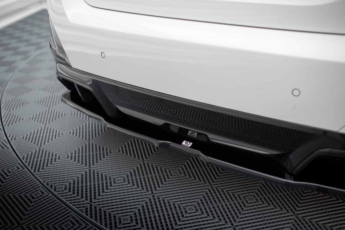 Bagerste splitter (med vertikale bars) V.2 BMW i4 M-Pack G26