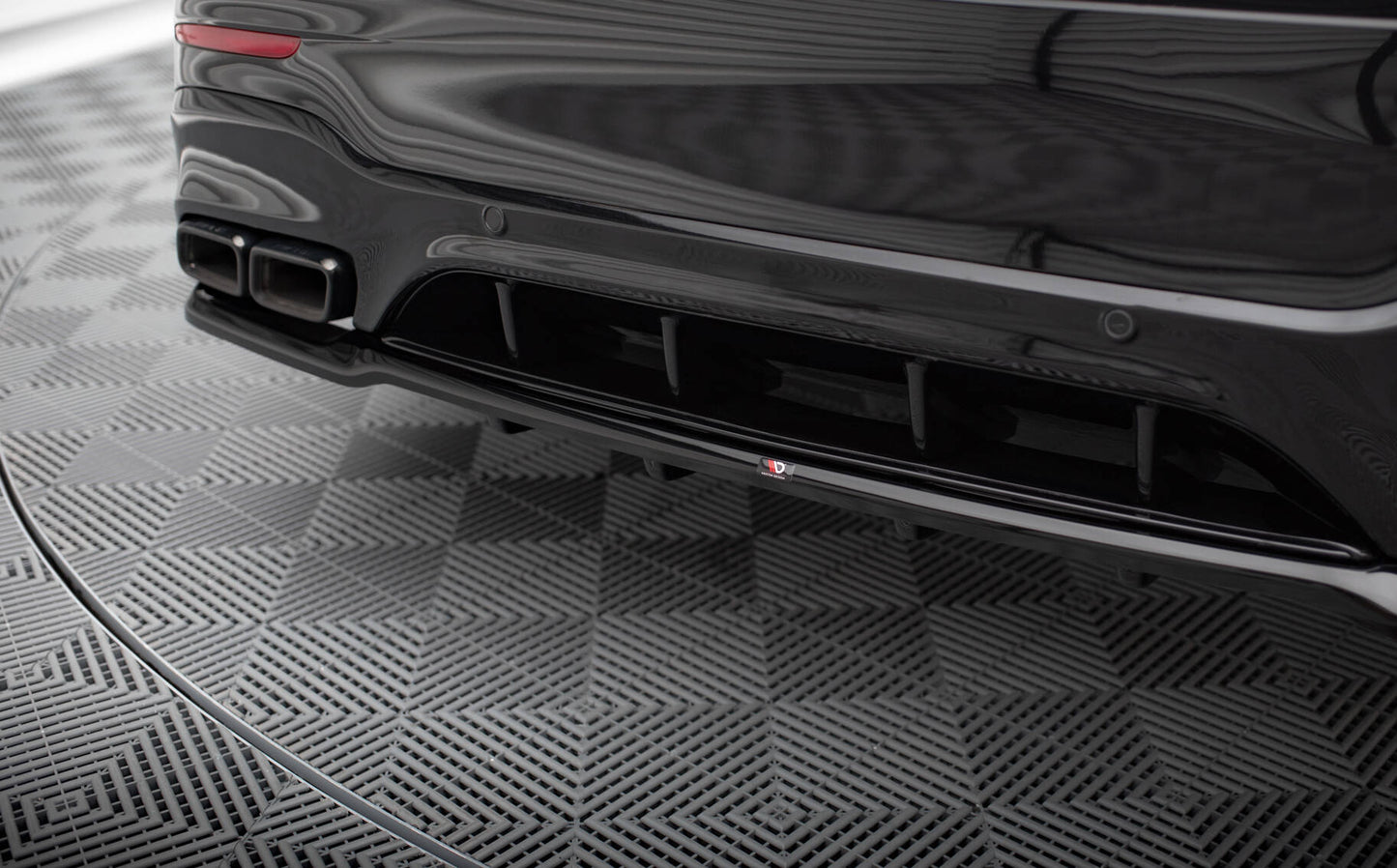 Bagerste splitter (med vertikale bars) V.2 Mercedes-AMG GLC 63 SUV X253