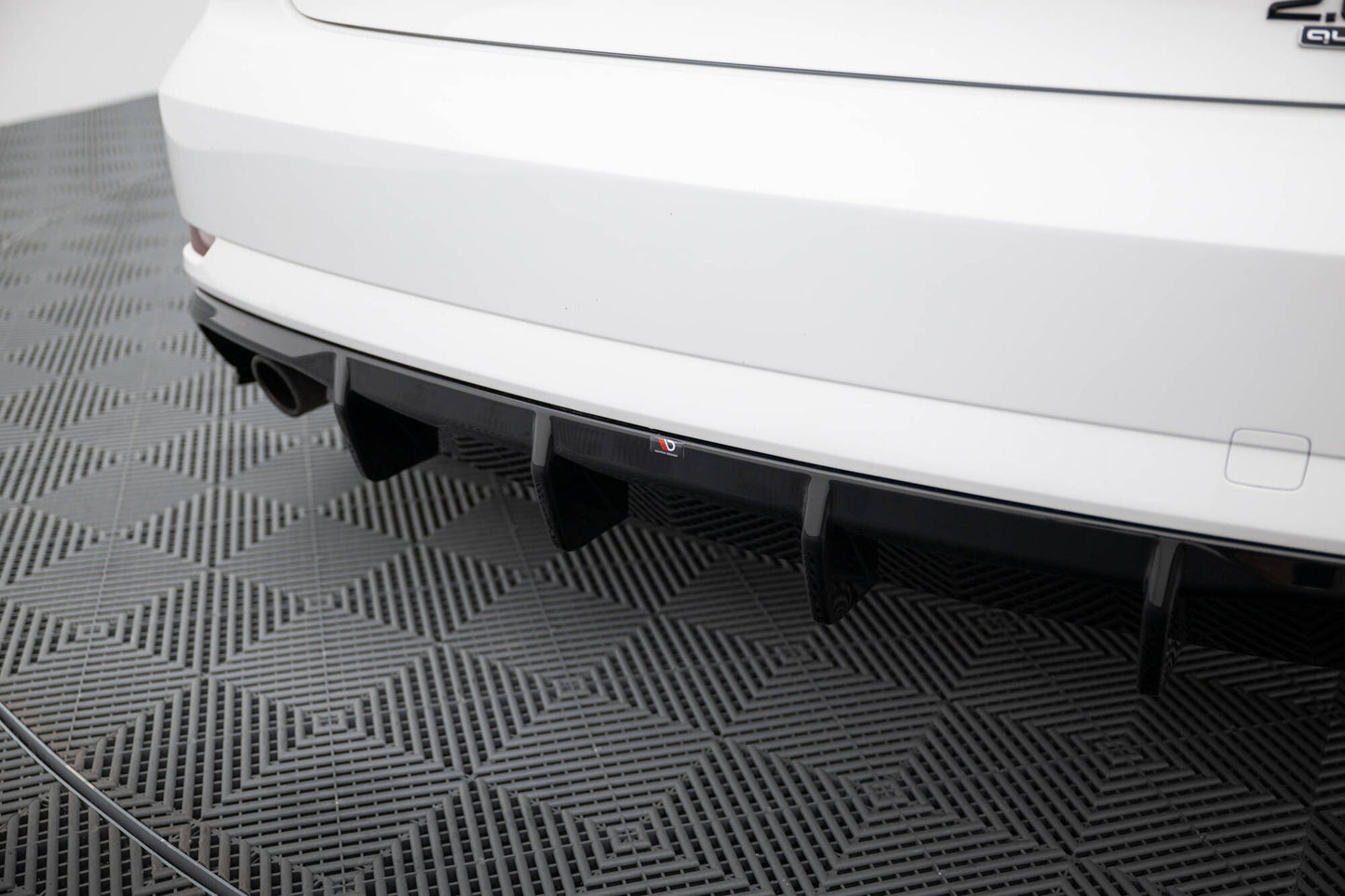 Bagerste diffuser Audi A3 Sedan 8V Facelift (Version med single exhaust tips on one side)