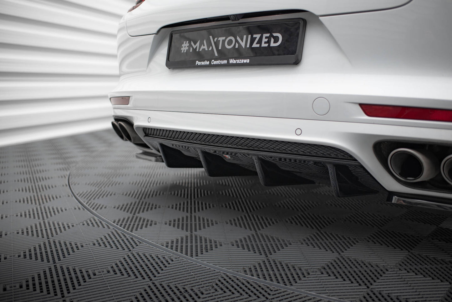Bagerste diffuser Porsche Panamera GTS 971
