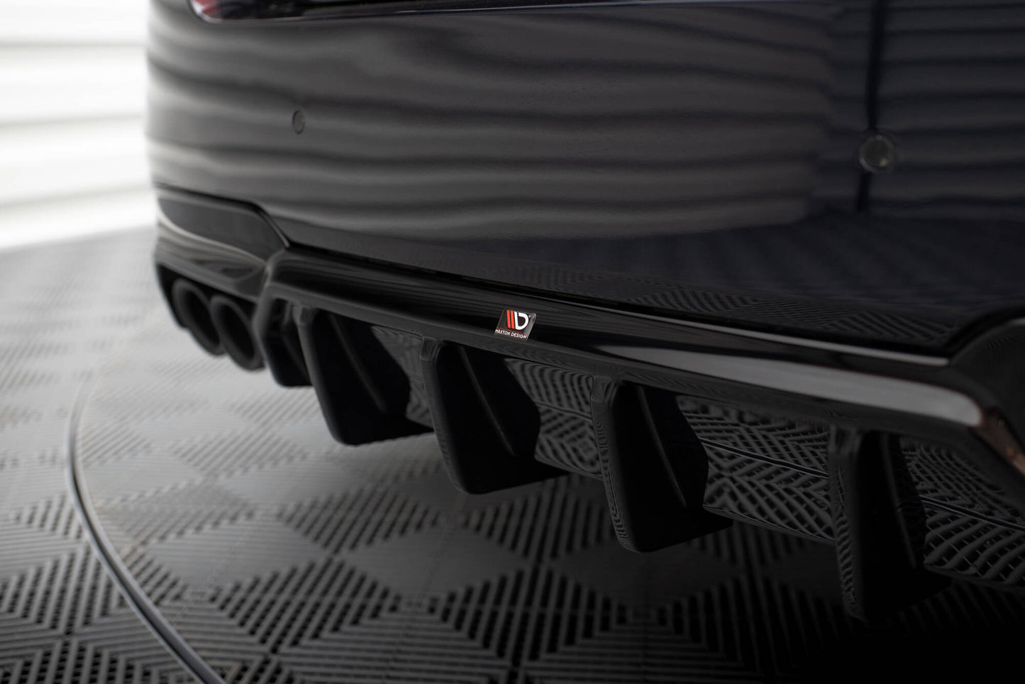 Bagerste diffuser V.2 BMW 5 M-Pack F10 / F11 (Version med double exhaust on one side)