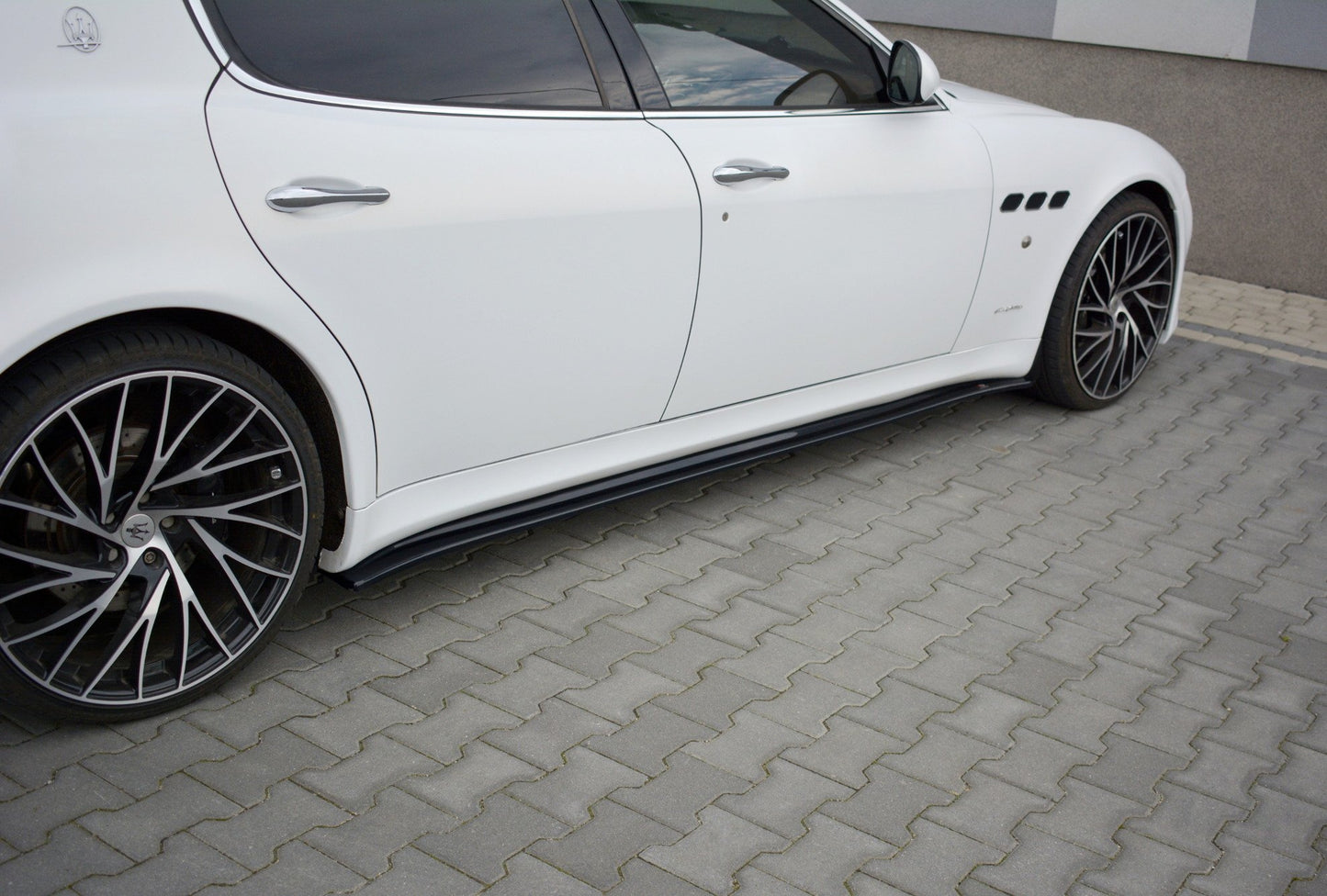Sideskørter diffuser MASERATI QUATTROPORTE MK5 FACELIFT