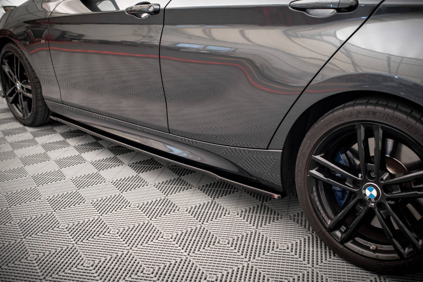 Sideskørter diffuser V.2 BMW 1 F20 M135i / M140i / M-Pack