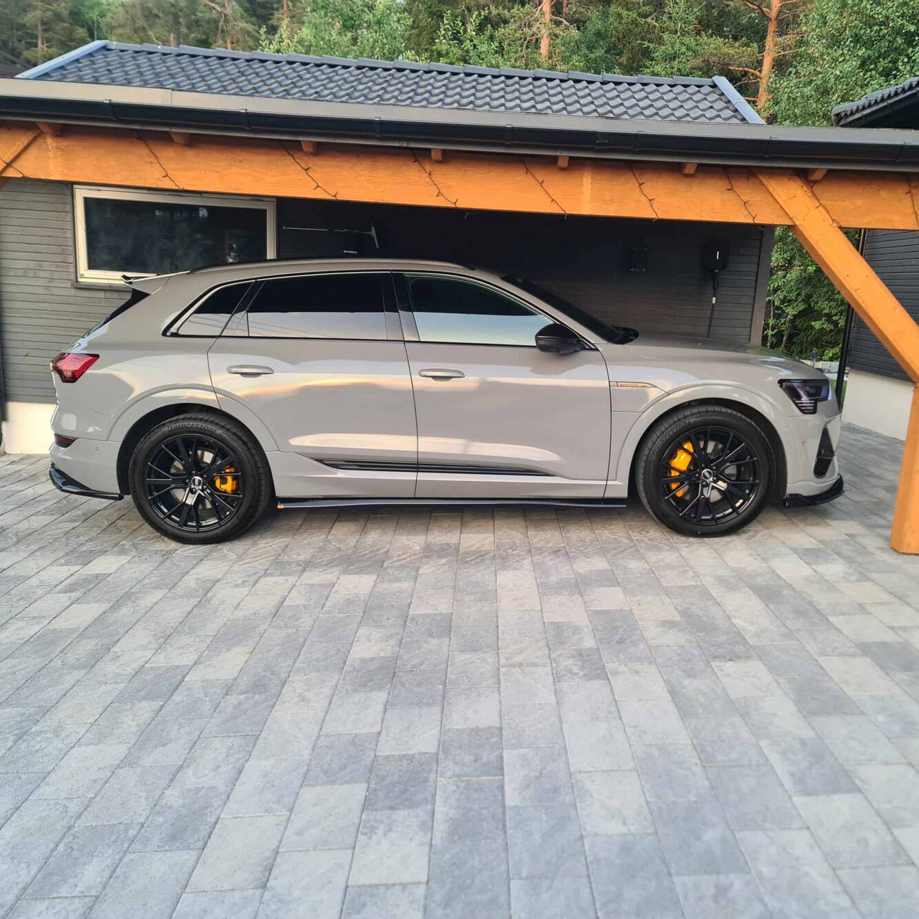 Sideskørter diffuser Audi e-Tron S-Line