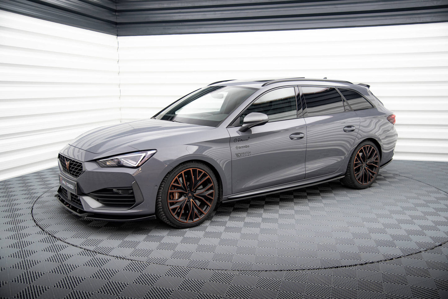 Sideskørter diffuser Cupra Leon Aero Mk1