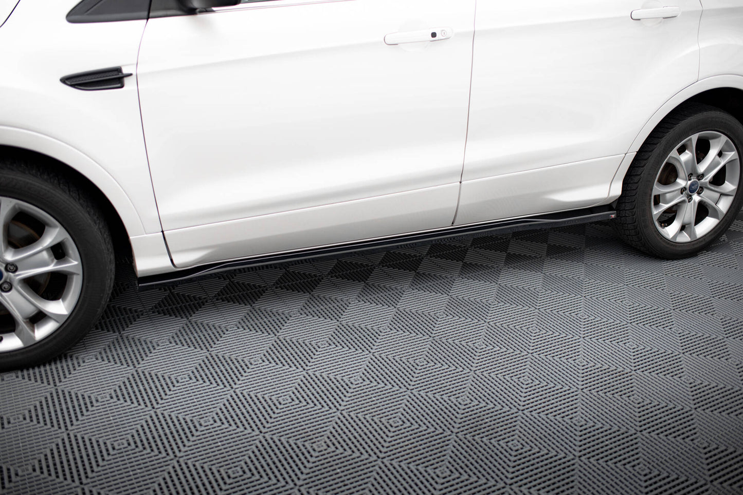 Sideskørter diffuser Ford Kuga ST-Line Mk2