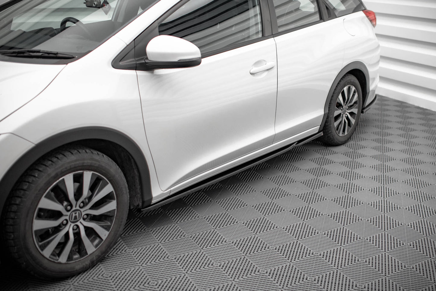 Sideskørter diffuser Honda Civic Mk9