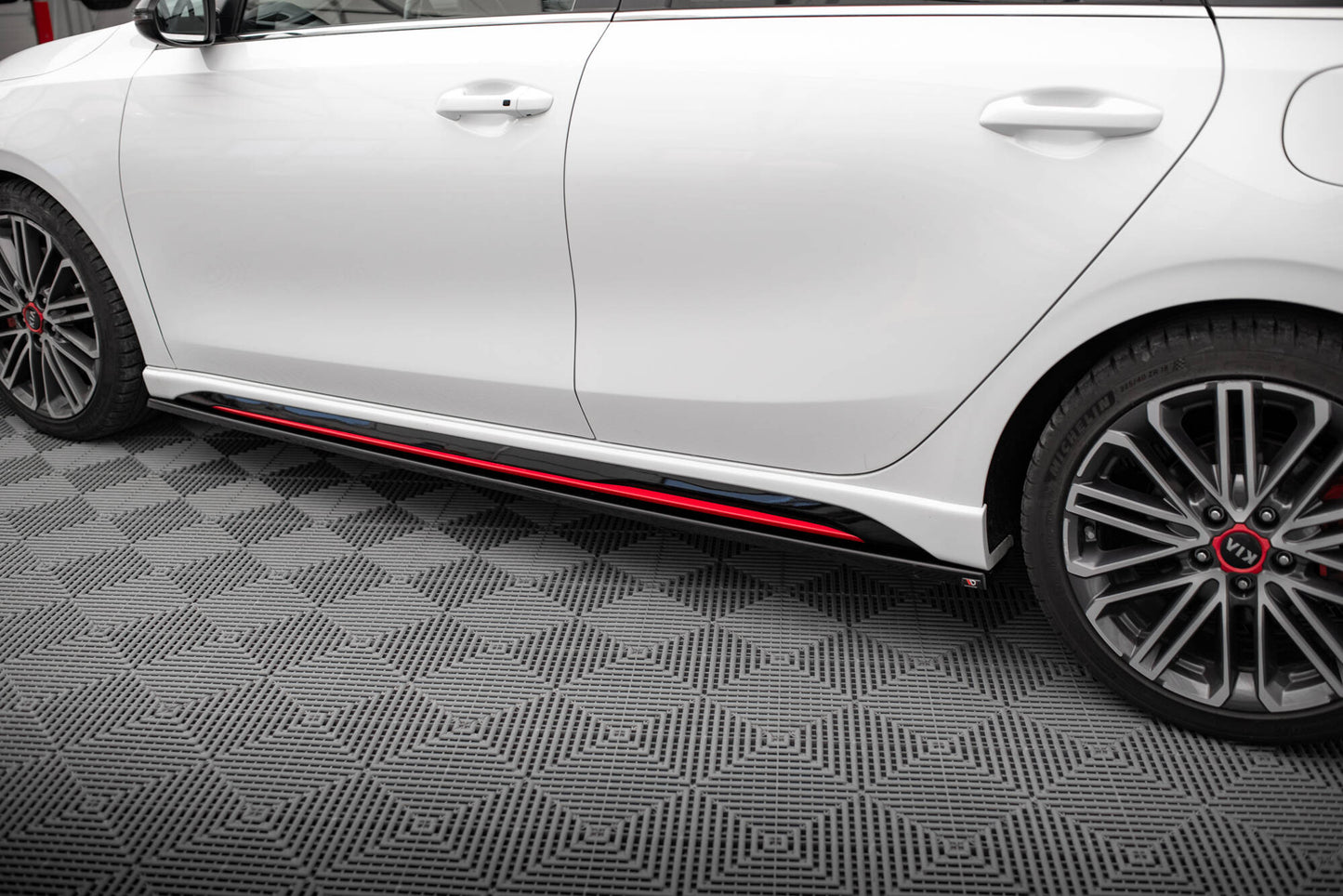 Sideskørter diffuser Kia Ceed GT Mk3