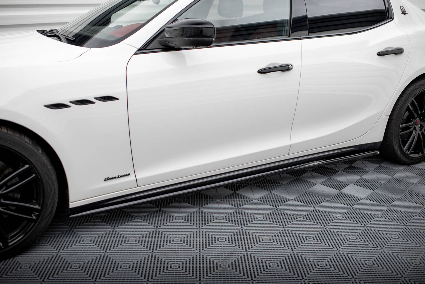 Sideskørter diffuser Maserati Ghibli Mk3 Facelift