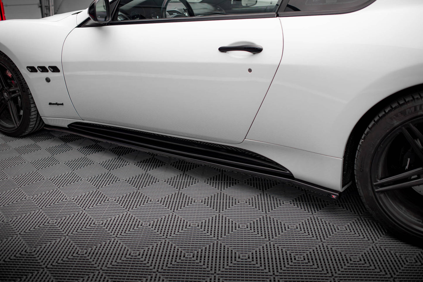 Sideskørter diffuser Maserati Granturismo S Mk1