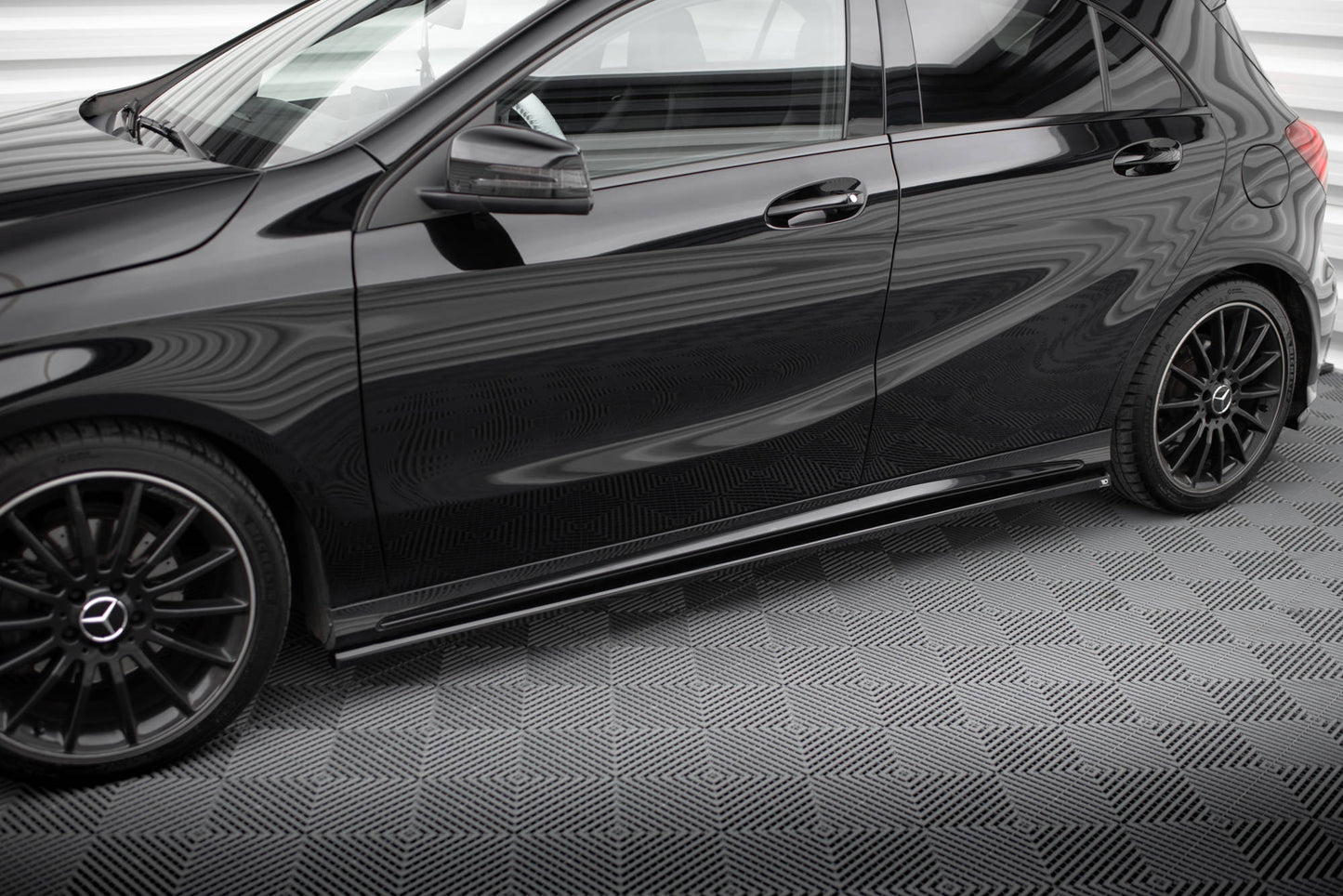 Sideskørter diffuser Mercedes-Benz A AMG-Line W176 Facelif
