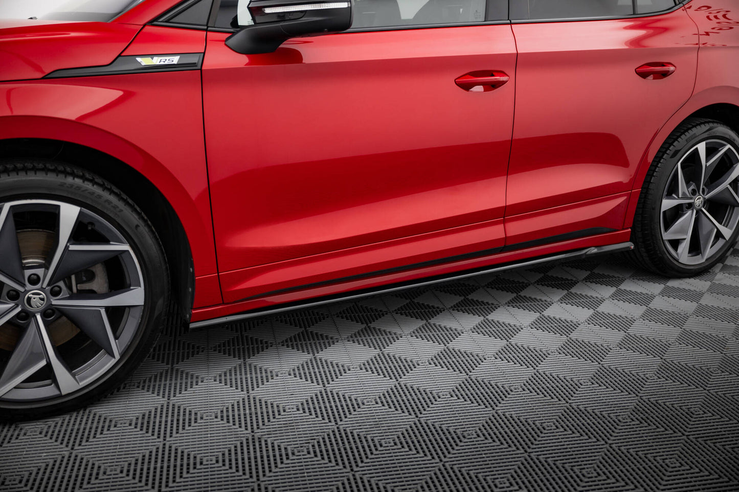 Sideskørter diffuser Skoda Enyaq Coupe iV RS