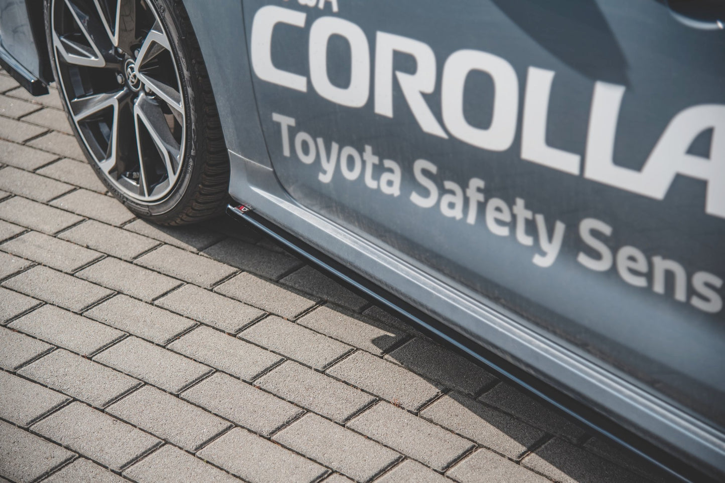Sideskørter diffuser Toyota Corolla XII Sedan