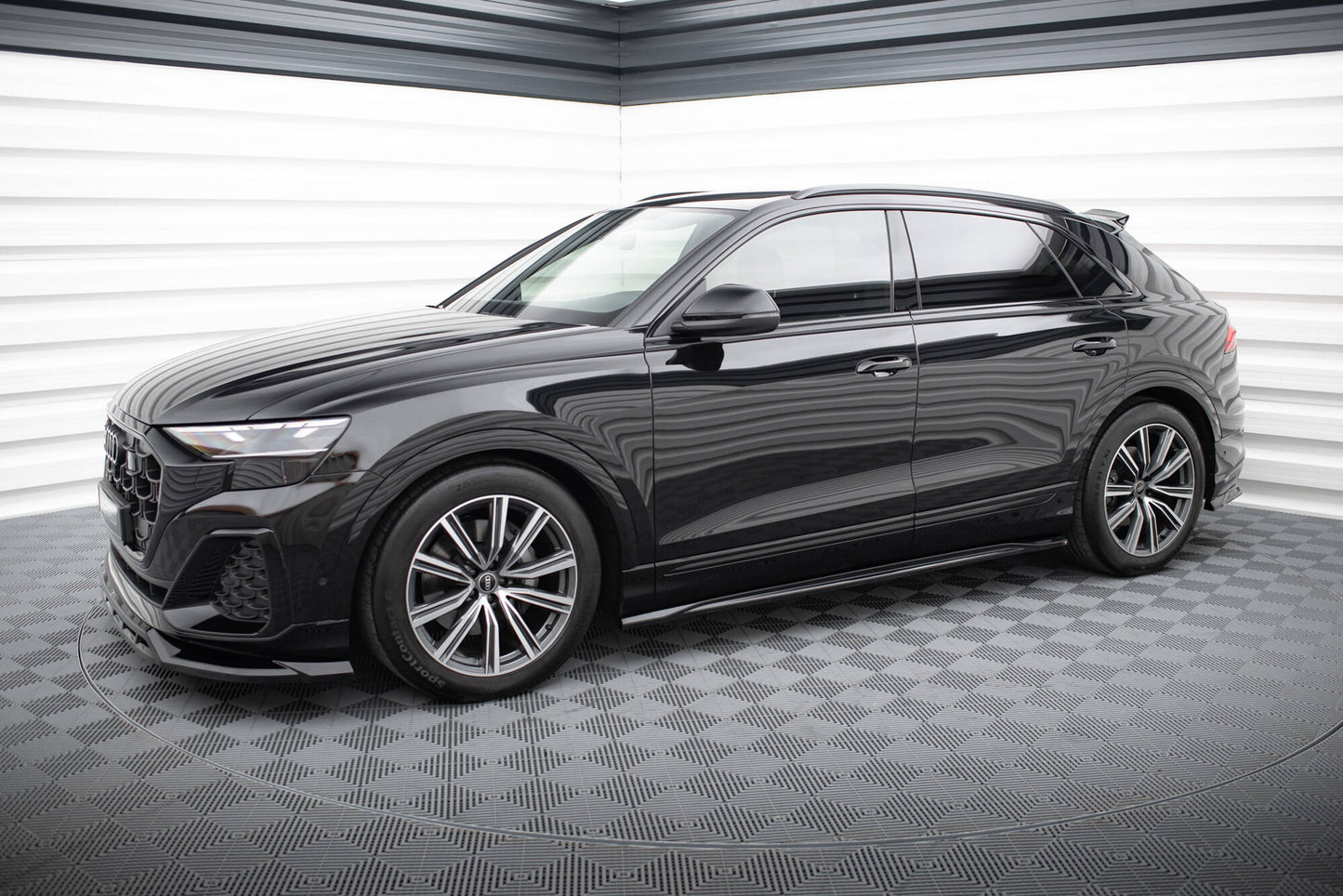 Sideskørter diffuser V.2 Audi Q8 / Q8 S-line / SQ8 Mk1 / Mk1 Facelift