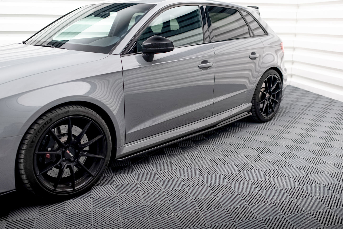 Sideskørter diffuser V.2 Audi RS3 8V Sportback Facelift