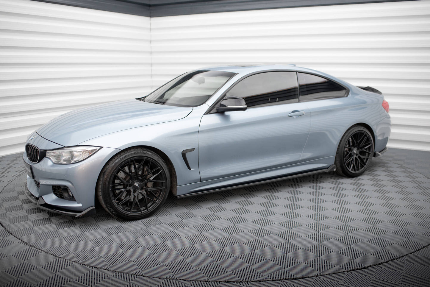 Sideskørter diffuser V.2 BMW 4 Coupe / Gran Coupe / Cabrio M-Pack F32 / F36 / F33