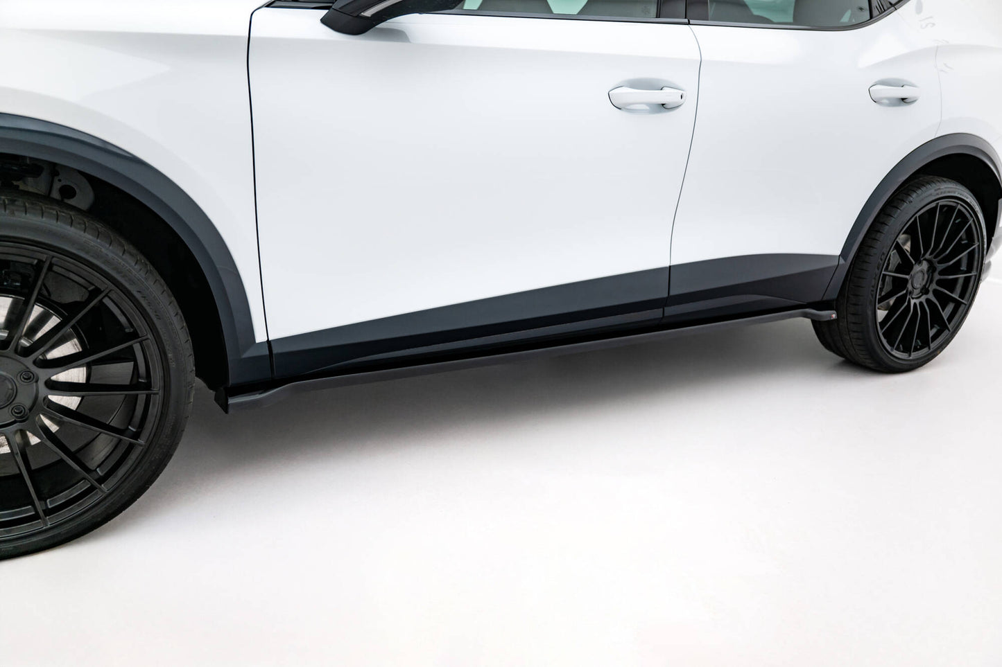 Sideskørter diffuser V.2 Cupra Formentor Mk1 Facelift