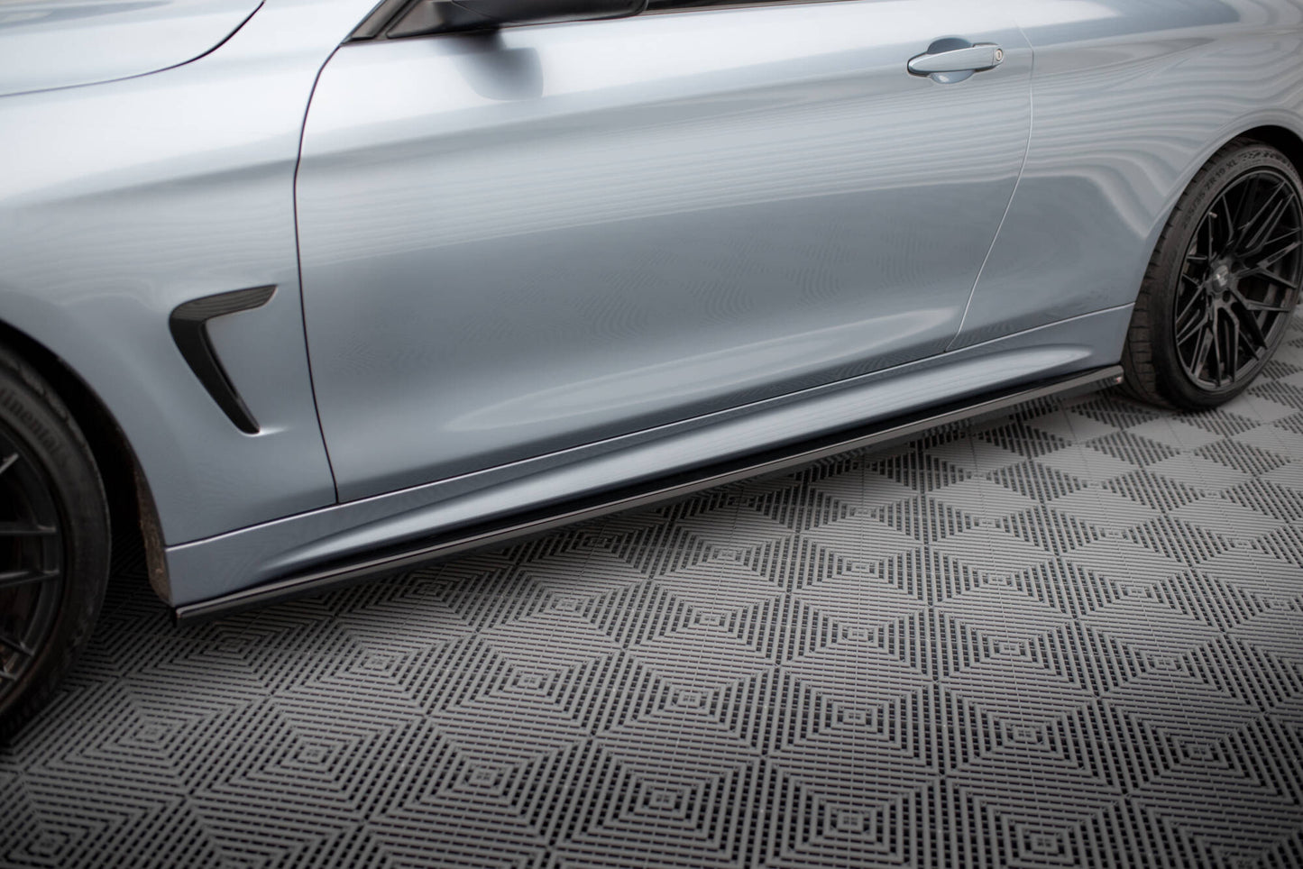Sideskørter diffuser V.3 BMW 4 Coupe / Gran Coupe / Cabrio M-Pack F32 / F36 / F33