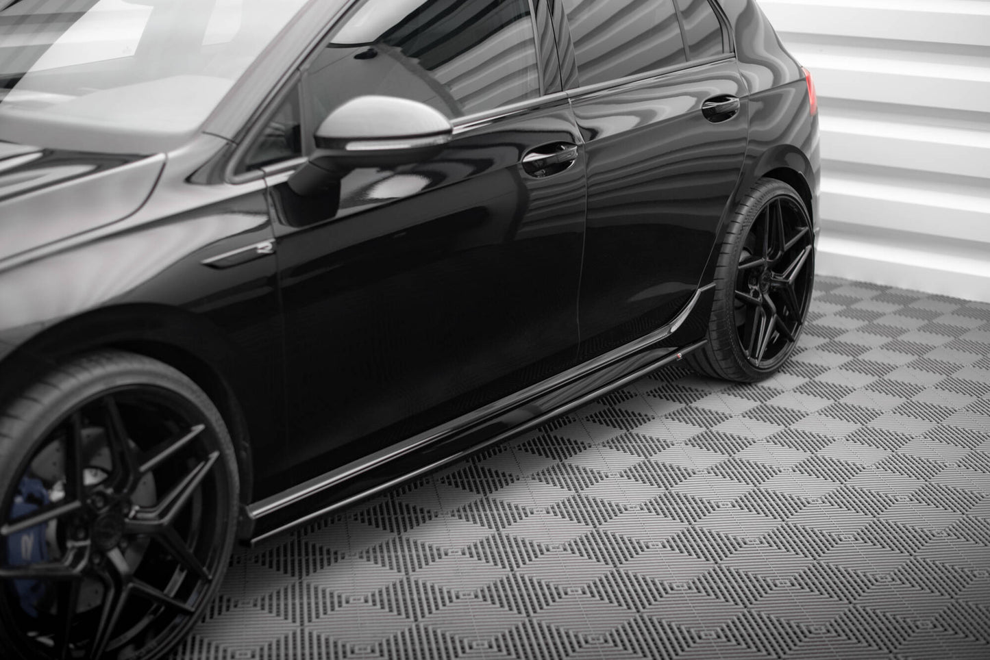 Sideskørter diffuser V.3 Volkswagen Golf R Mk8