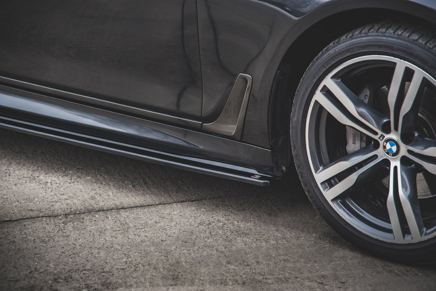 Sideskørter diffuser til BMW 7 M-Pack G11
