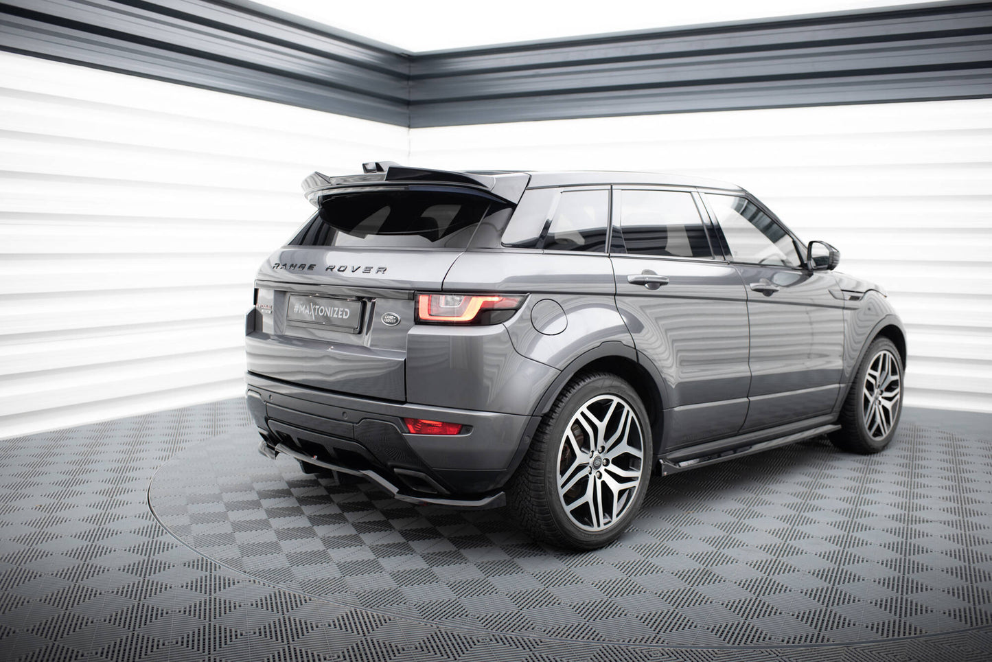 Spoiler cap 3D Land Rover Range Rover Evoque HSE Dynamic Mk1 Facelift