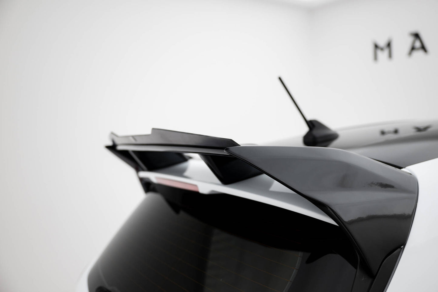 Spoiler cap Ford Fiesta Standard / ST / ST-Line Mk8 (Til FO-FI-8-FH1FP)