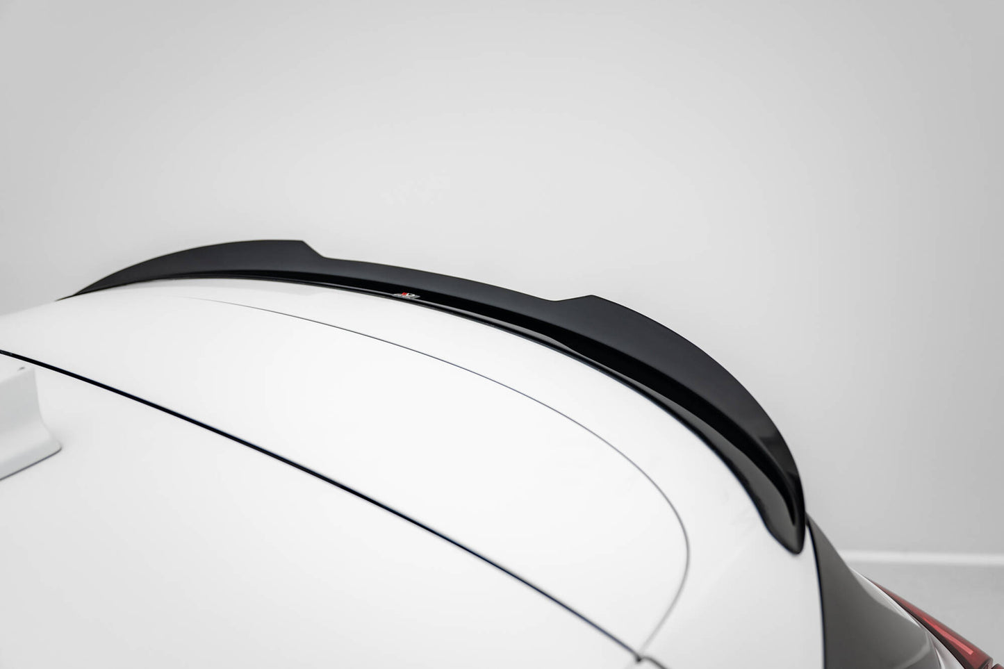 Spoiler cap Ford Focus Vignale Estate Mk4