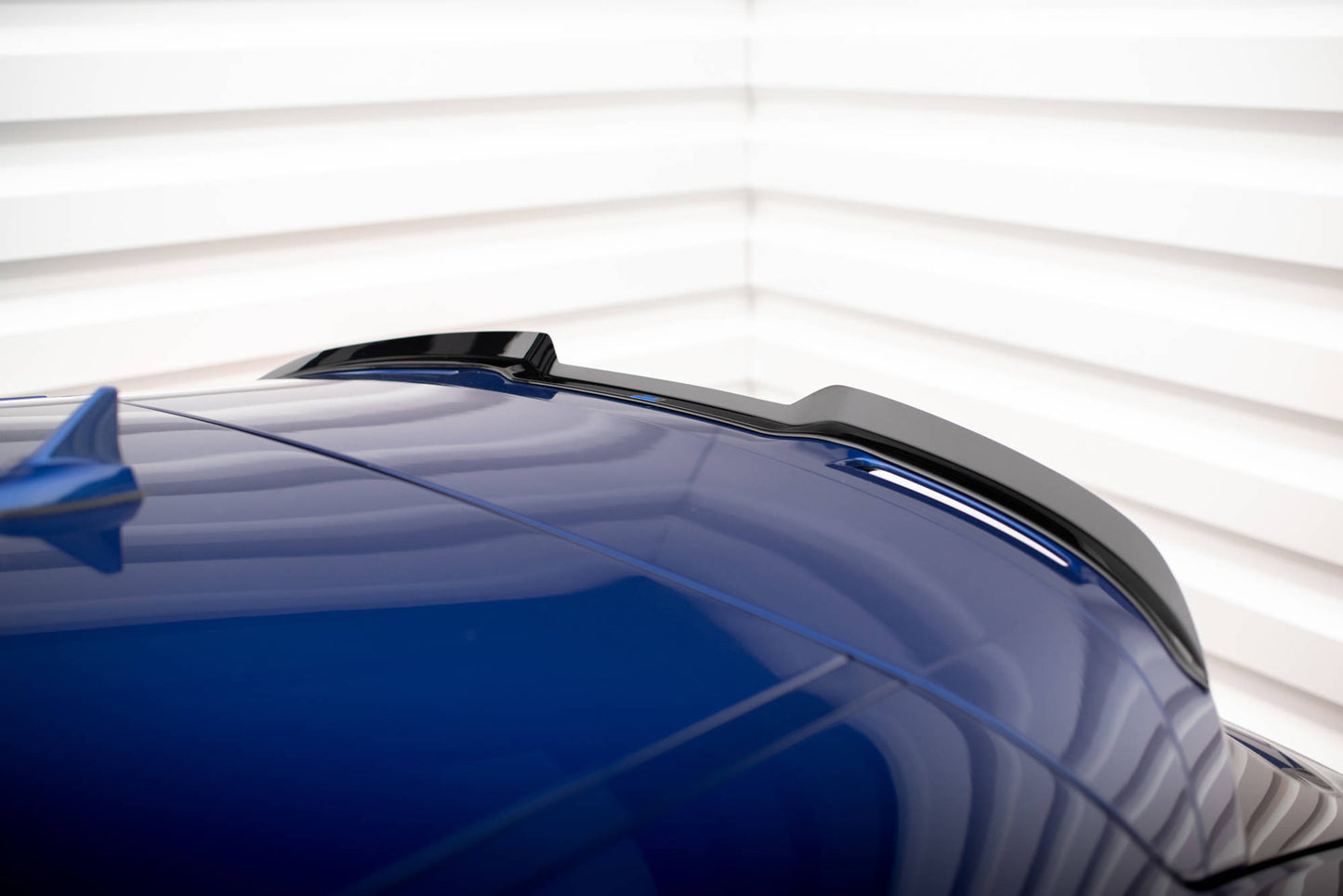 Spoiler cap Maserati Levante Mk1