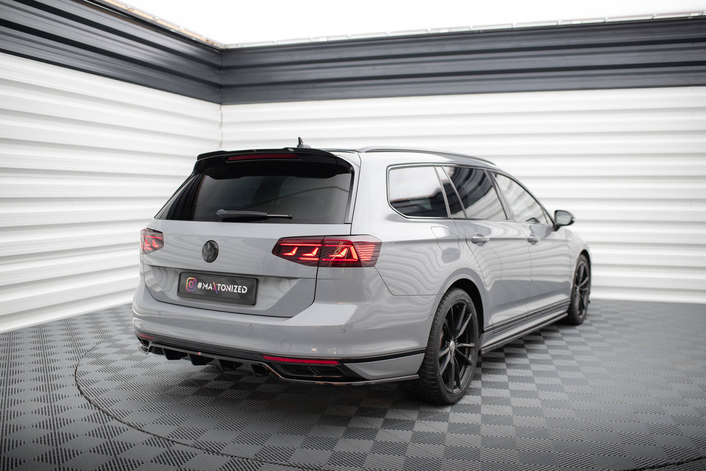 Spoiler cap Volkswagen Passat R-Line B8