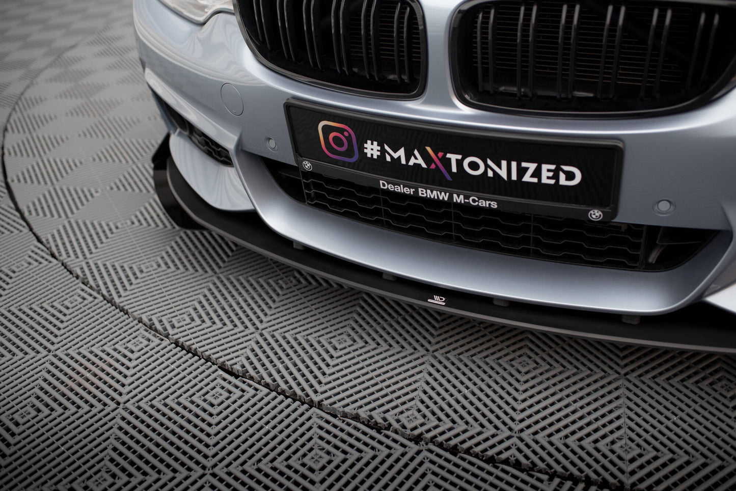 Forreste splitter Street Pro + Flaps BMW 4 Coupe / Gran Coupe / Cabrio M-Pack F32 / F36 / F33