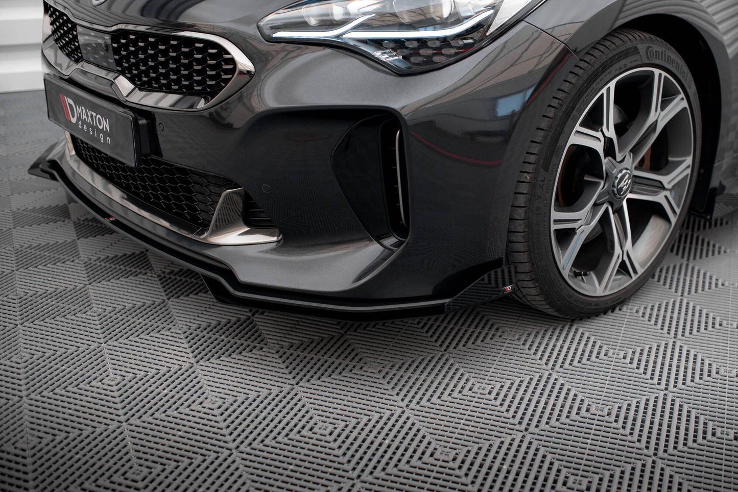 Forreste splitter Street Pro + Flaps Kia Stinger GT / GT-Line / Standard Mk1