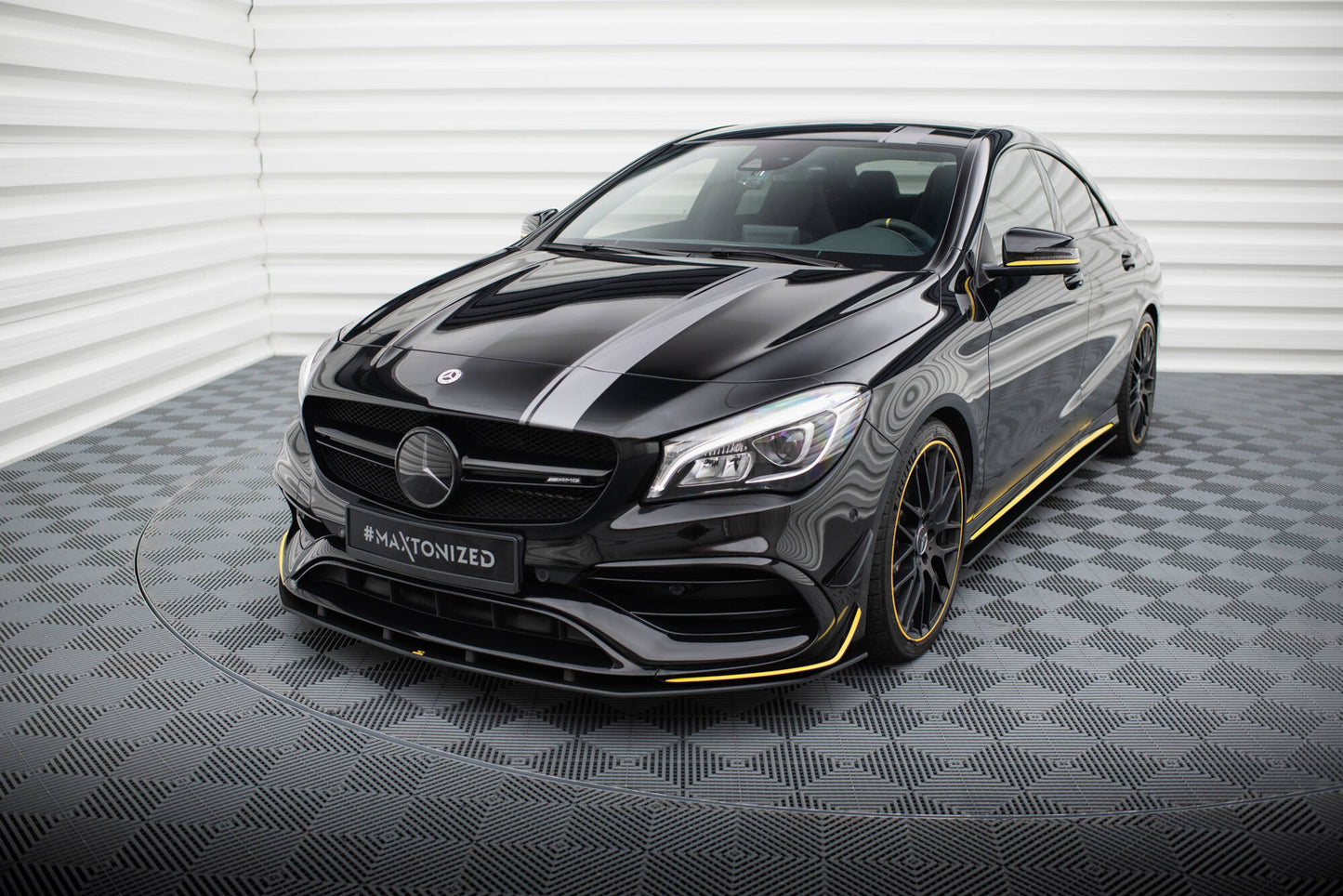 Forreste splitter Street Pro Mercedes-AMG CLA 45 Aero C117 Facelift