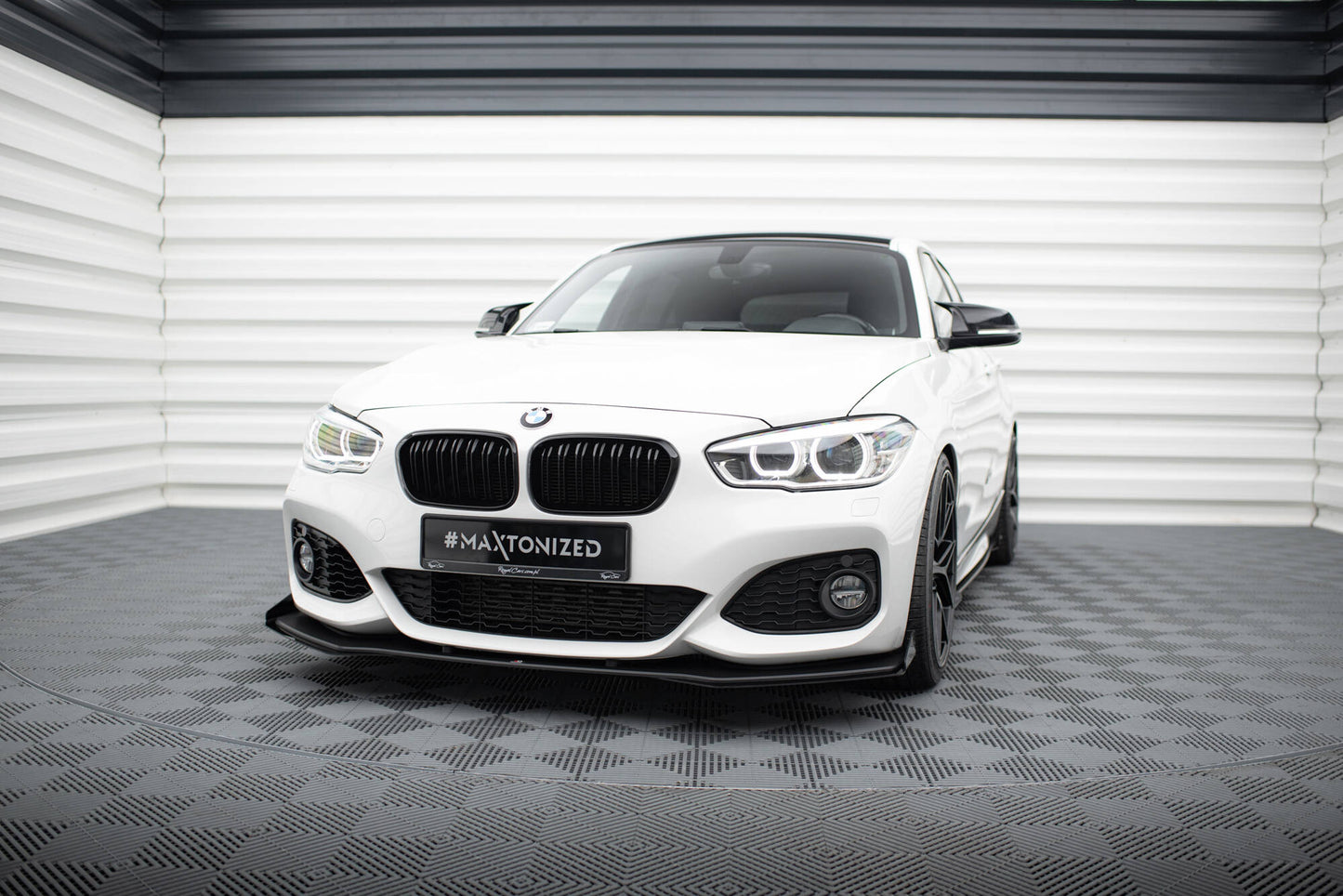 Forreste splitter Street Pro V.3 + Flaps til BMW 1 F20 M-Pack Facelift / M140i