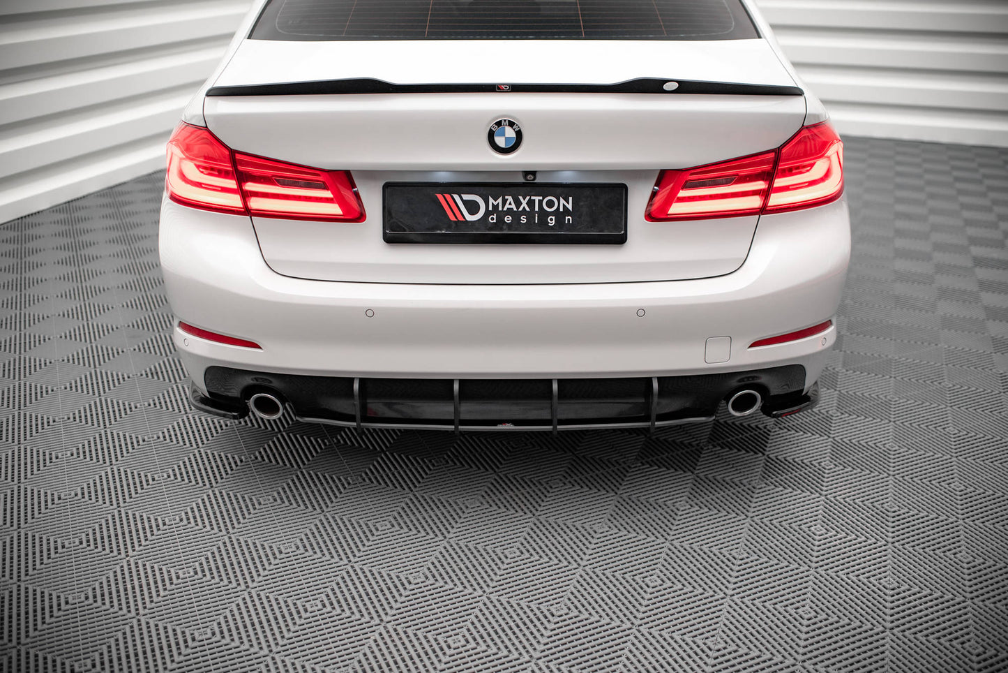 Bagerste diffuser Street Pro BMW 5 Sedan G30