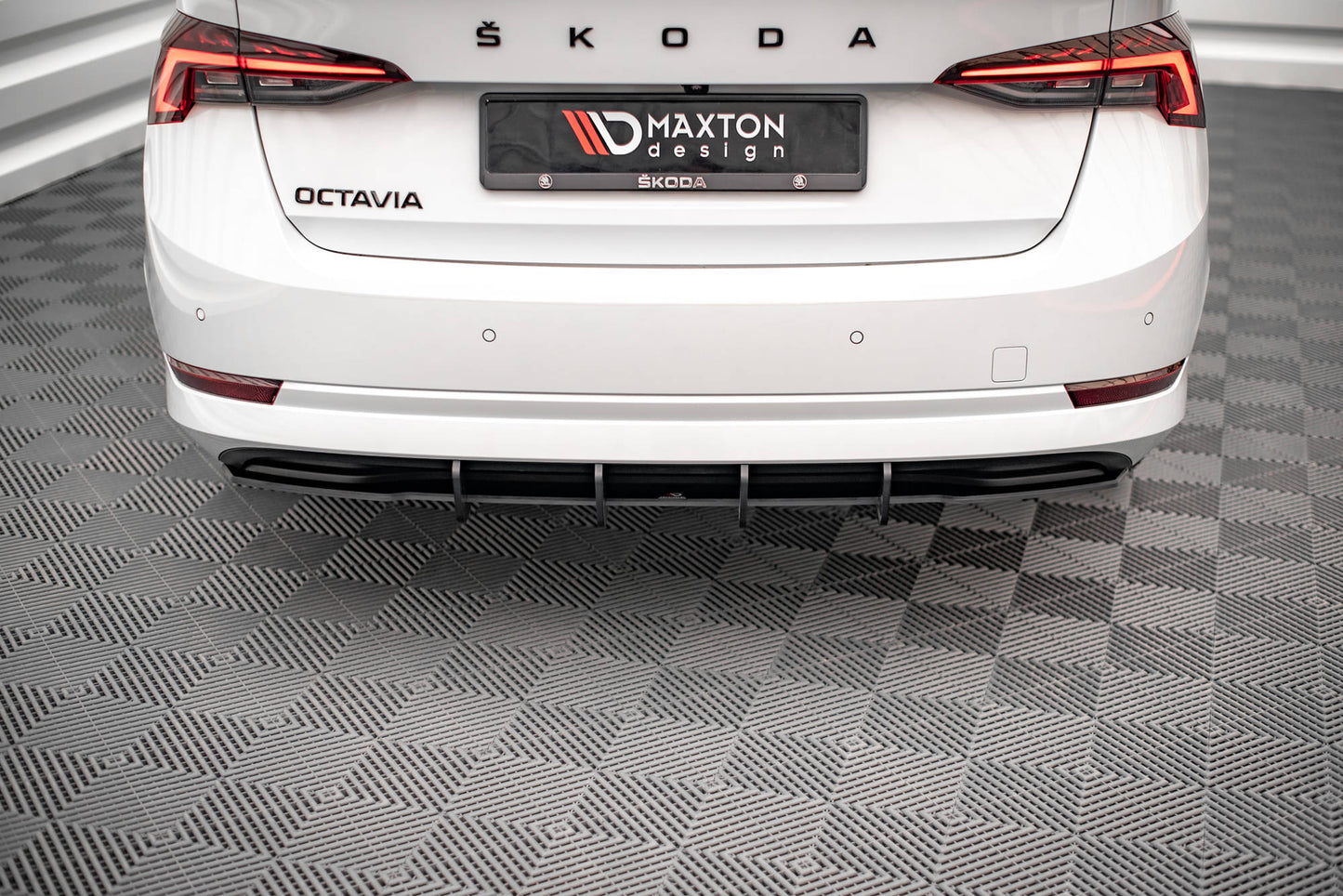Bagerste diffuser Street Pro Skoda Octavia Mk4
