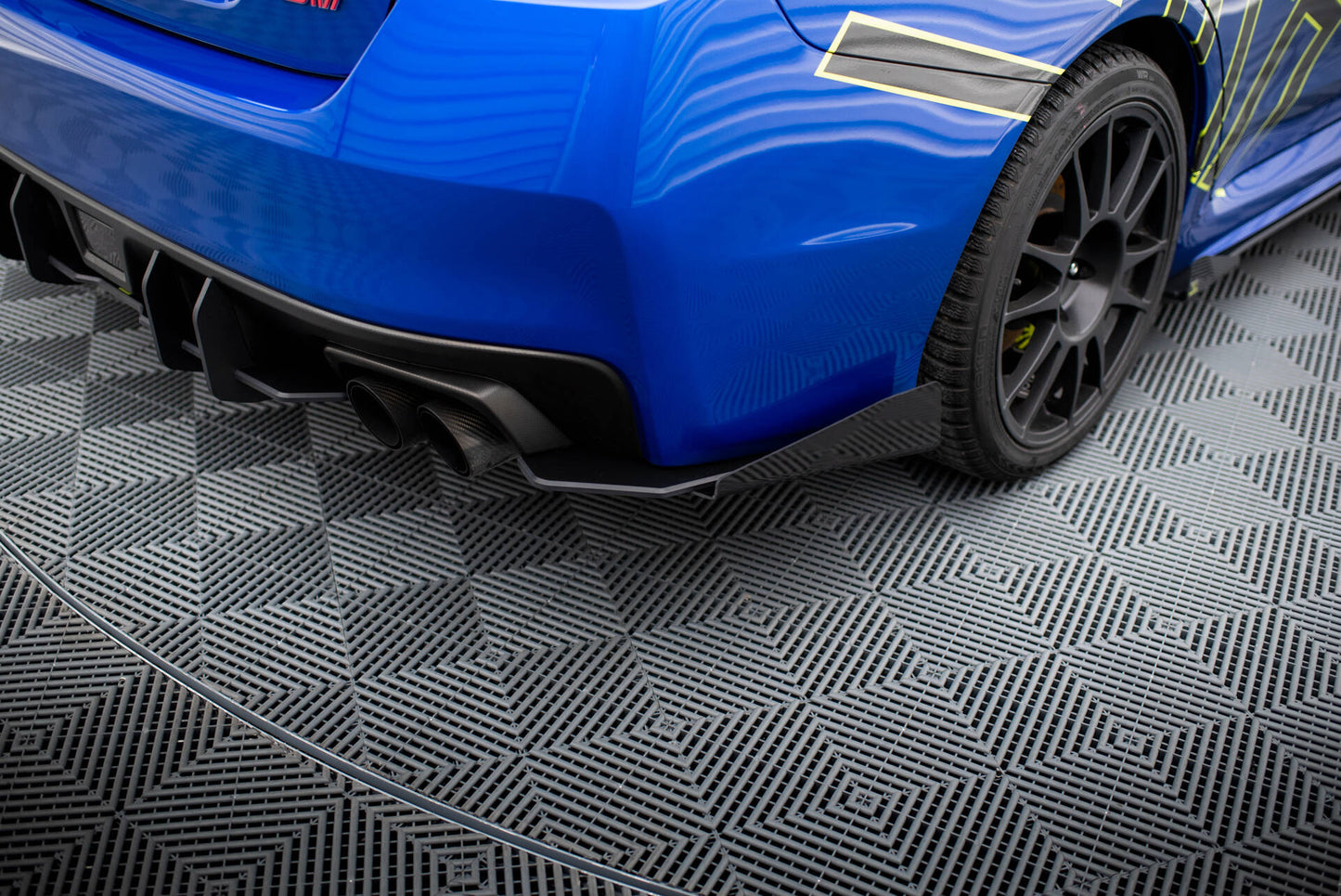 Bagerste sidesplitter Street Pro + Flaps Subaru WRX STI Mk1