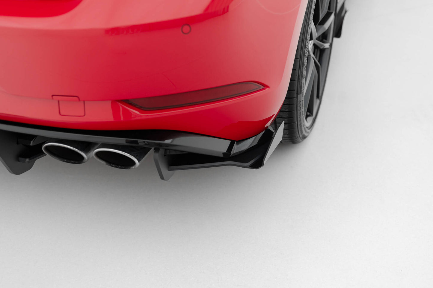 Bagerste sidesplitter Street Pro + Flaps VW Golf 7 R Facelift
