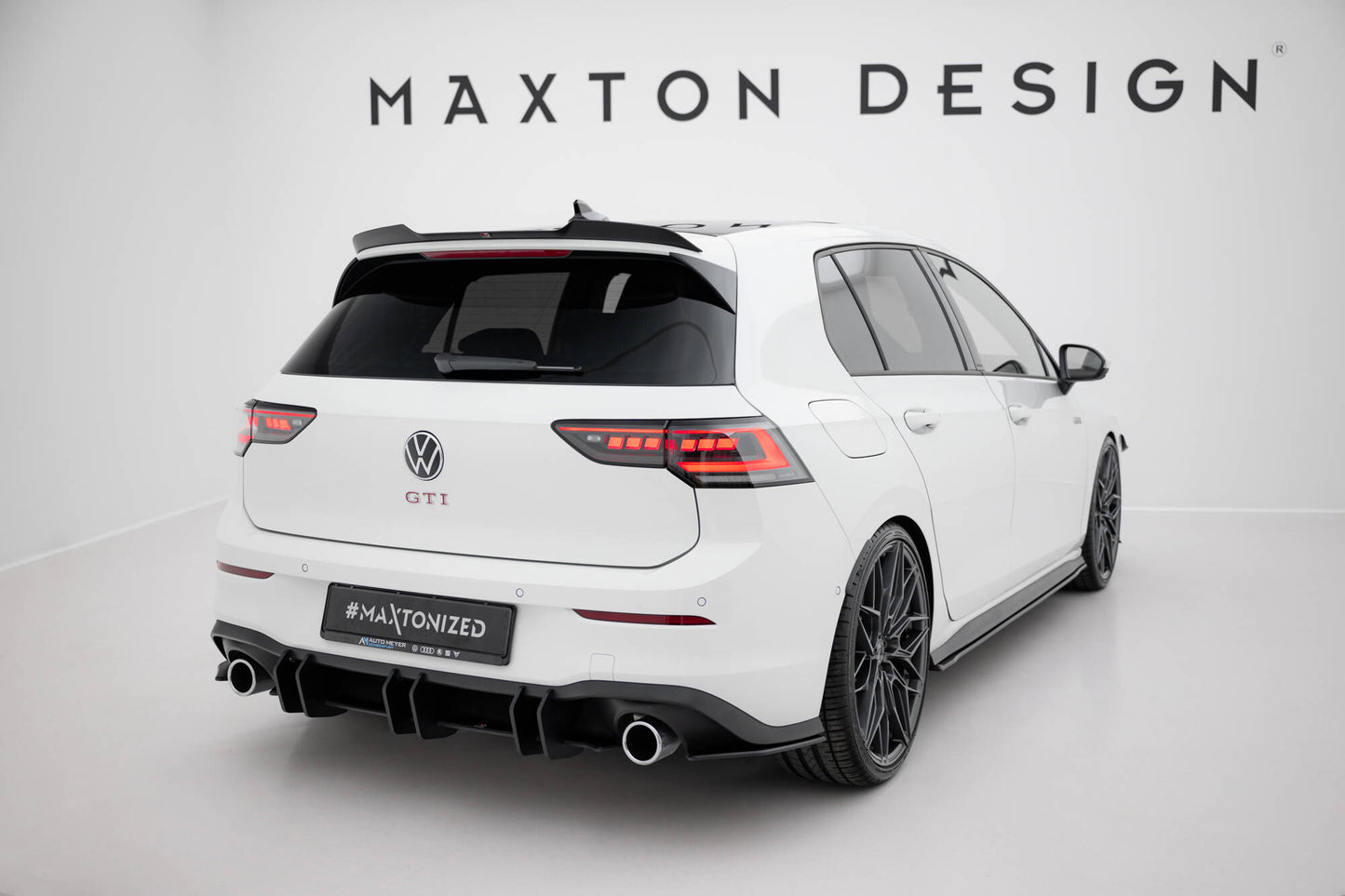 Bagerste sidesplitter Street Pro V.1 Volkswagen Golf GTI / GTE / R-Line Mk8