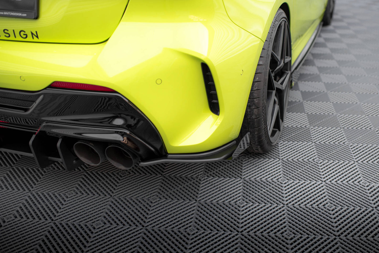 Bagerste sidesplitter Street Pro V.2 + Flaps V.2 BMW 1 F40 M-Pack / M135i