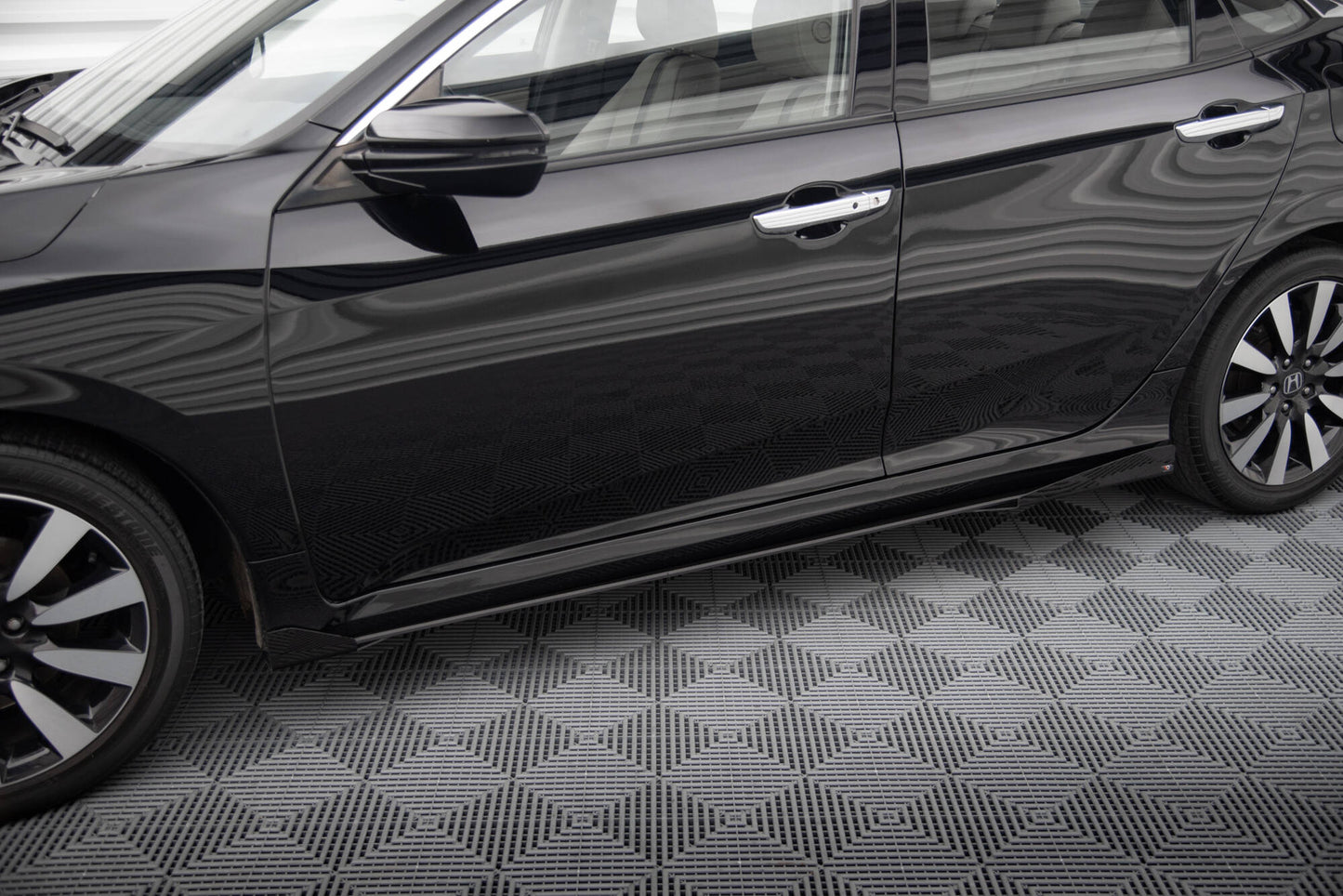 Sideskørter diffuser Street Pro + Flaps Honda Civic Mk10