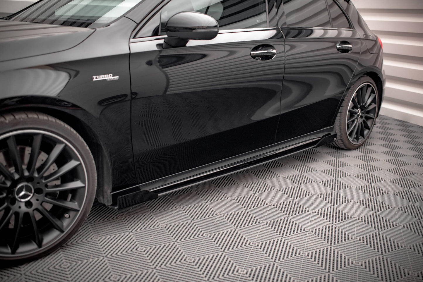 Sideskørter diffuser Street Pro + Flaps Mercedes A35 AMG / AMG-Line Aero Pack W177